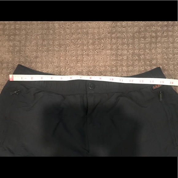 Eddie Bauer Shorts - Picture 7 of 9